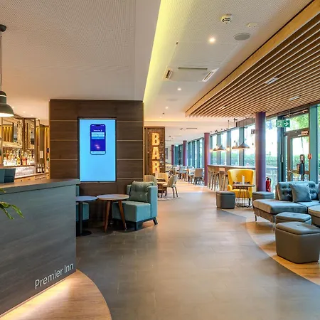 Premier Inn Göttingen-3